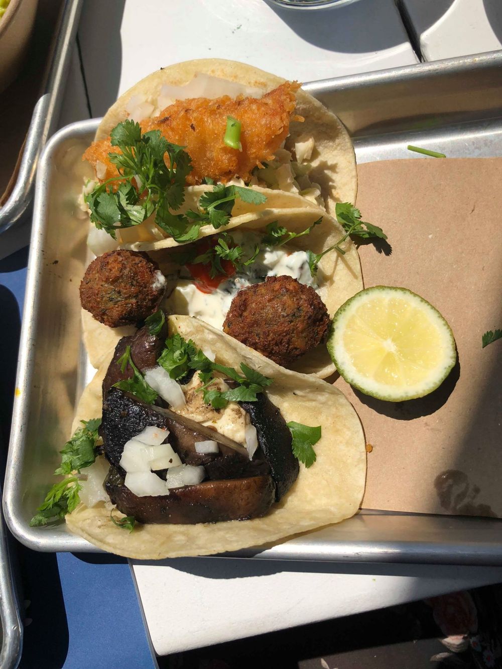 37602568_2057403147627772_2522940880038395904_n